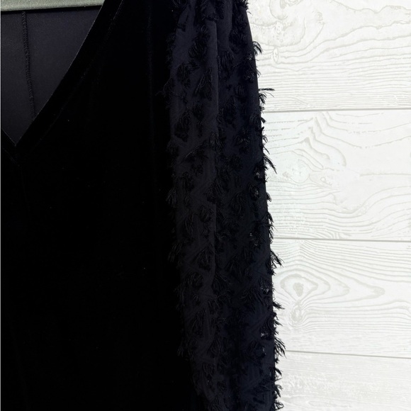 1 State Women’s Black Velvet Midi Dress. Size M - Picture 5 of 8